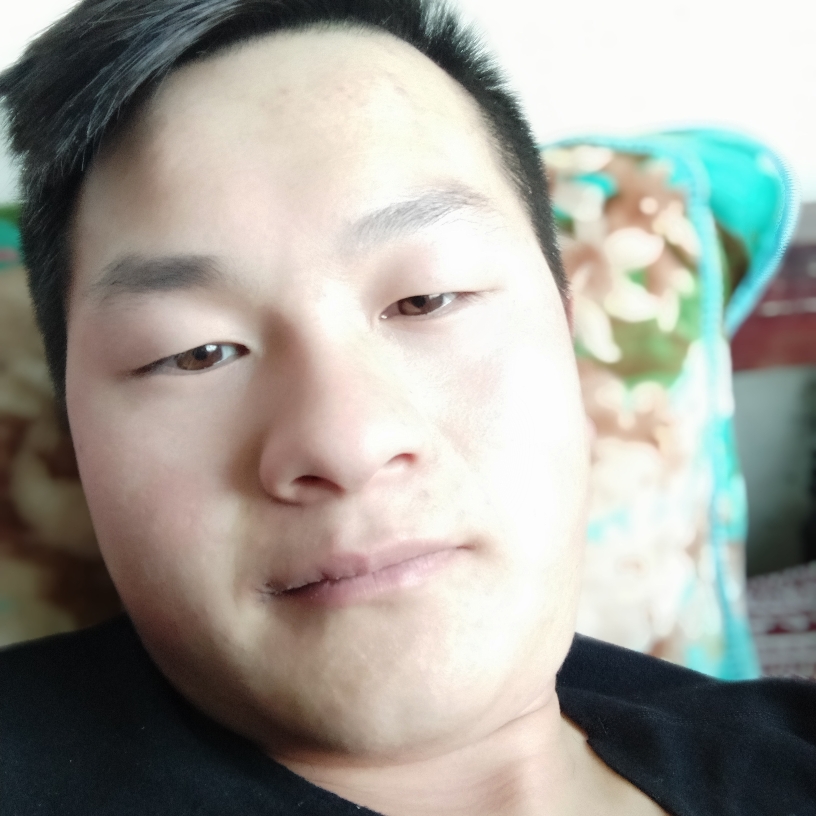彪壮打山岚的照片