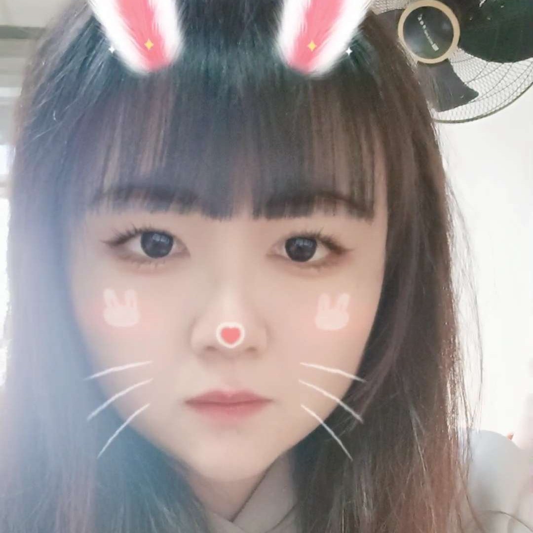 浅唱梨花的照片