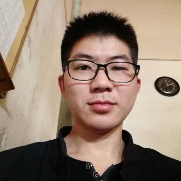 颜烨的照片