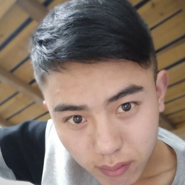侯新的照片