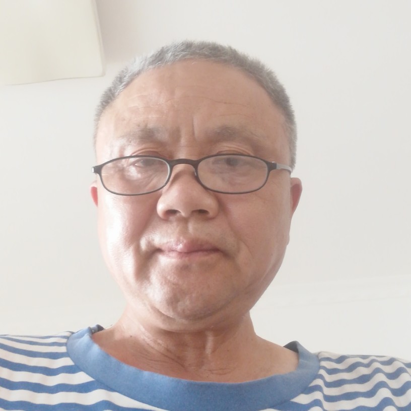 纯真有青衣的照片