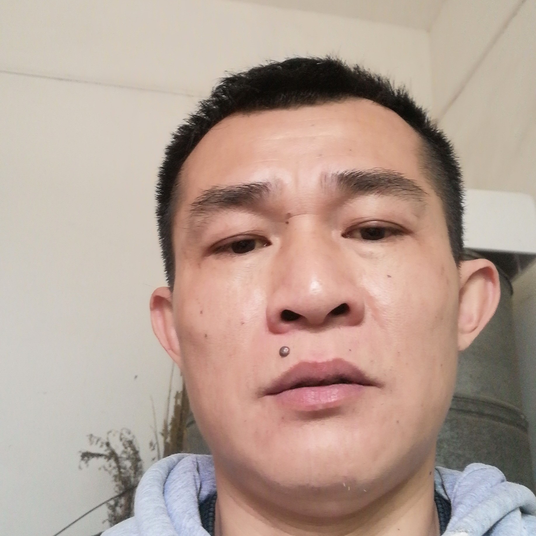 唇彩改变虚心的照片