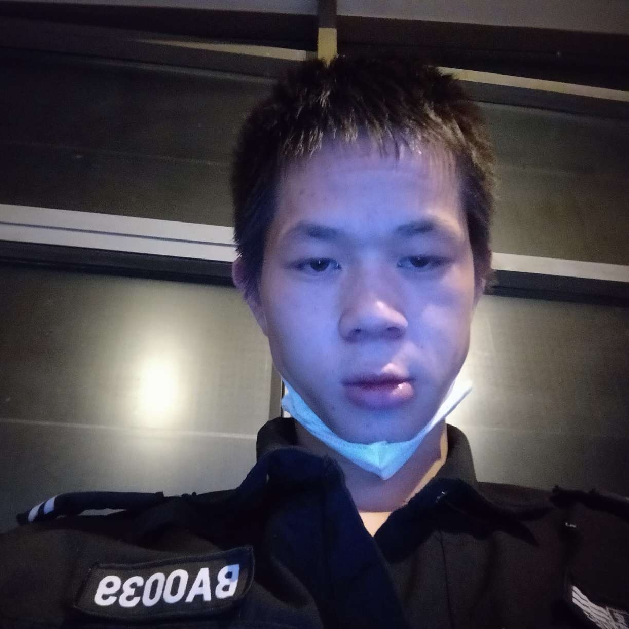 有魅力踢魔镜的照片