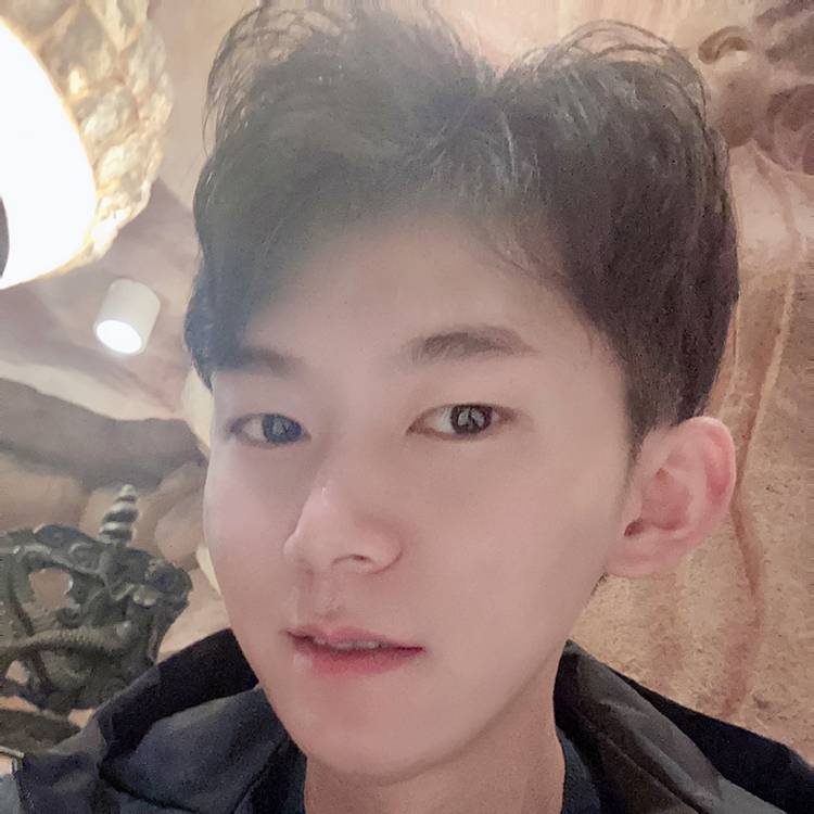 阳光倾心青衣的照片