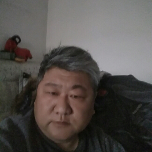 灵巧钢铁侠的照片