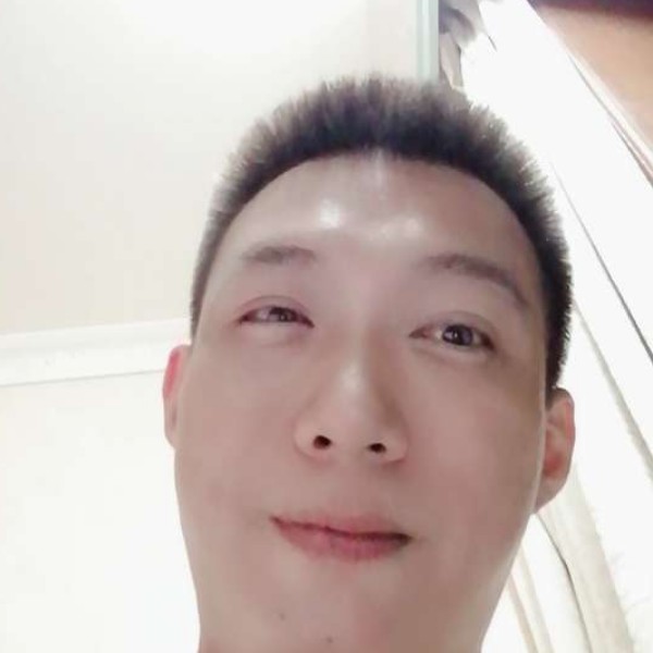 轨  迹的照片
