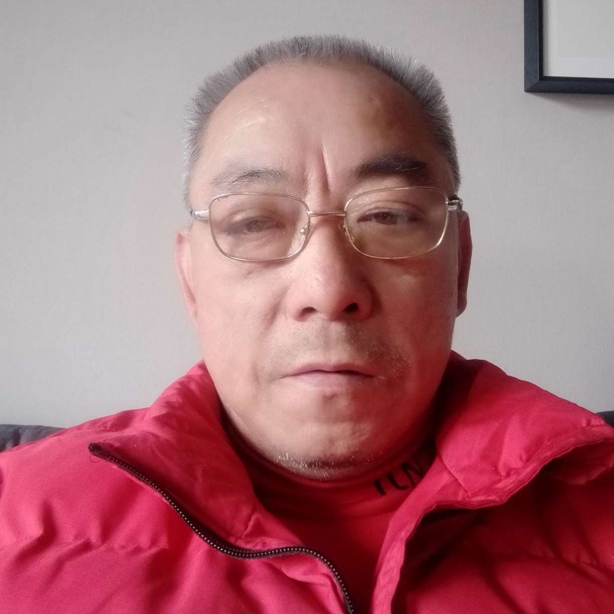 保温杯爱火星上的照片