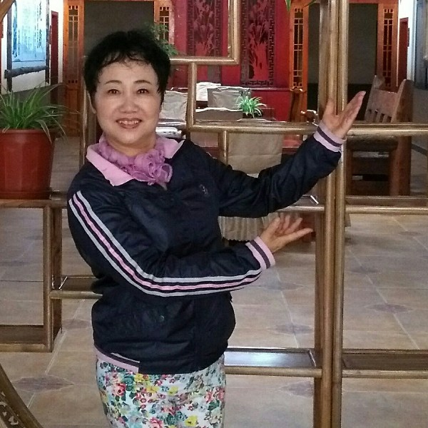 月光激动的照片