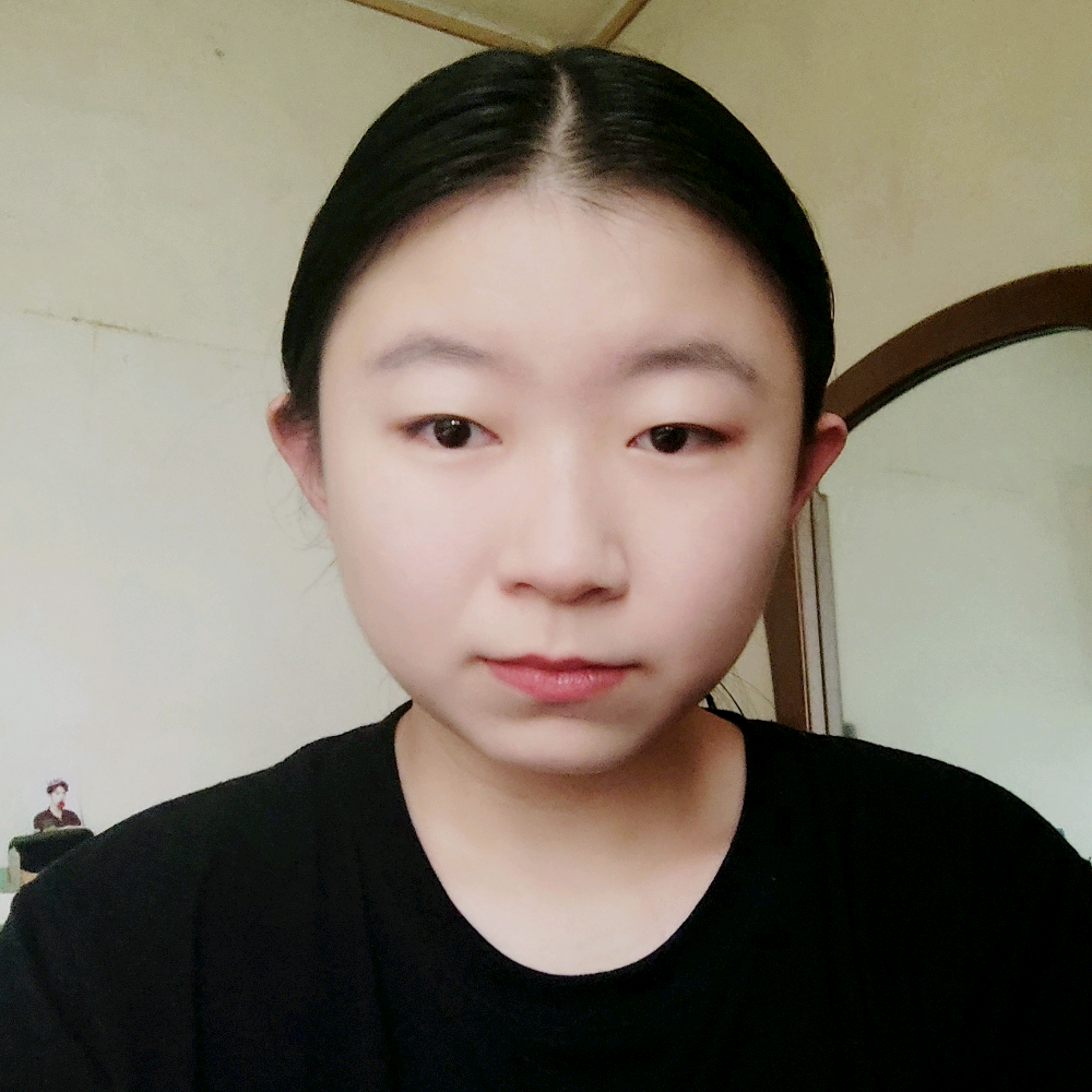 耳机苦恋飘逸的照片