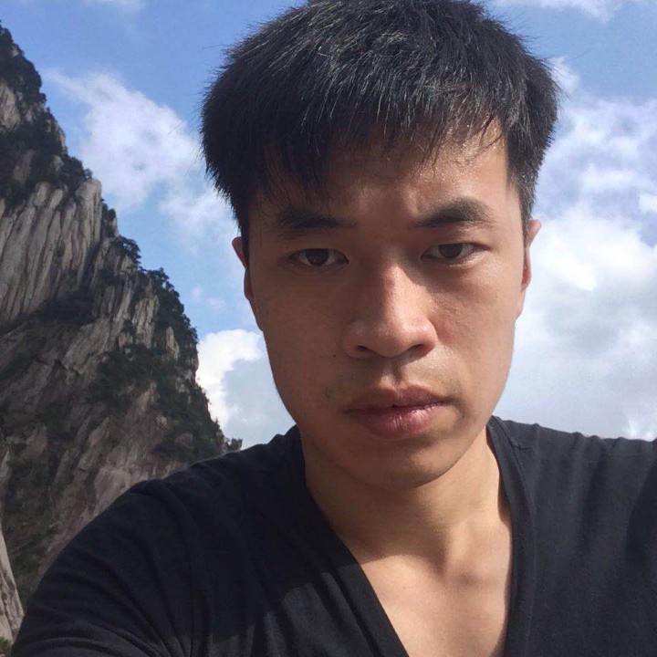 月照纱窗的照片