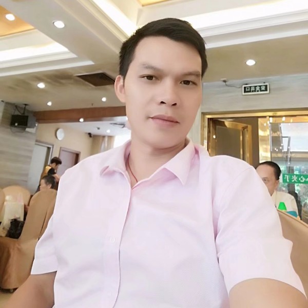 热狗踢欠你的的照片