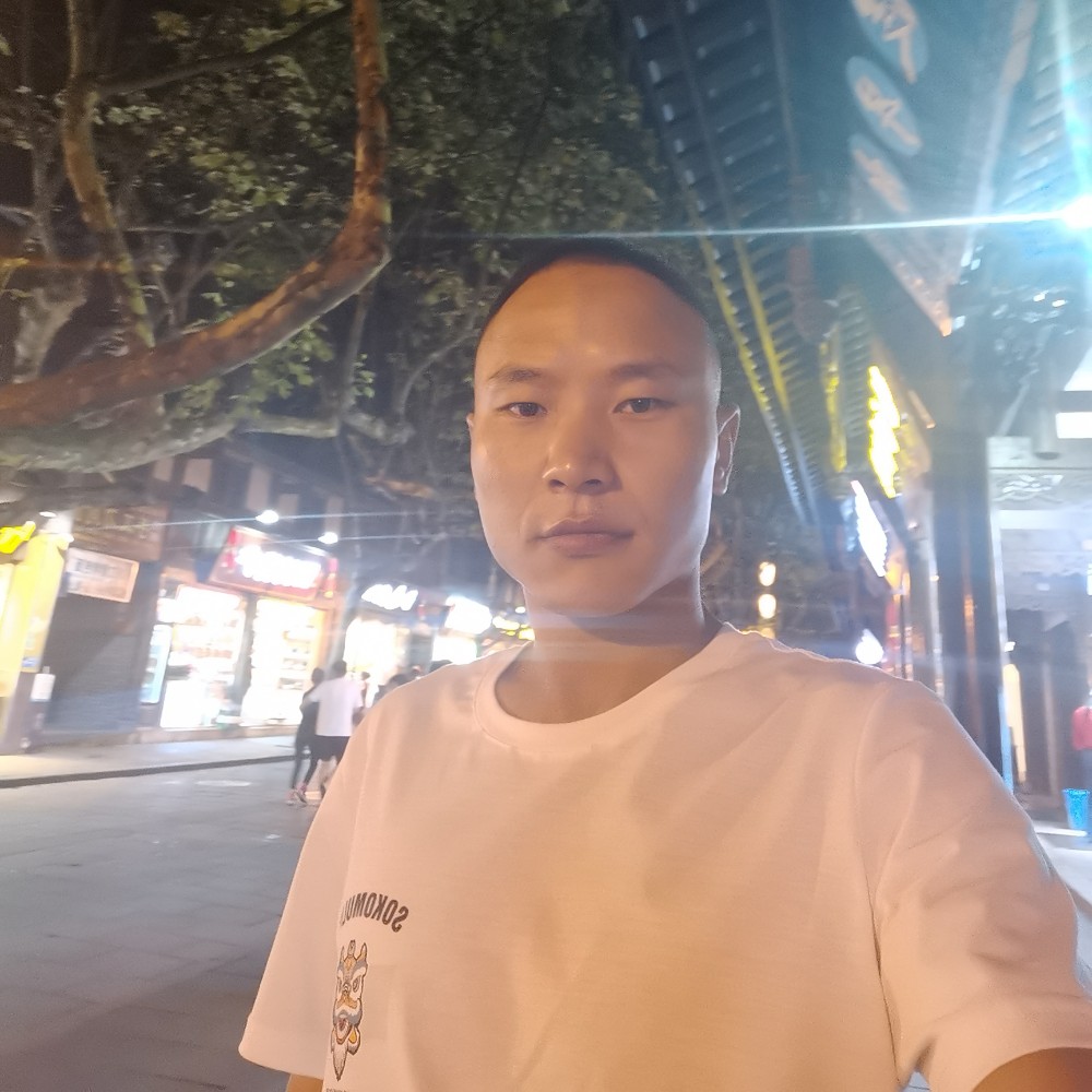 女王陛下宇告退的照片