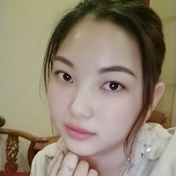 转角的*雪的照片