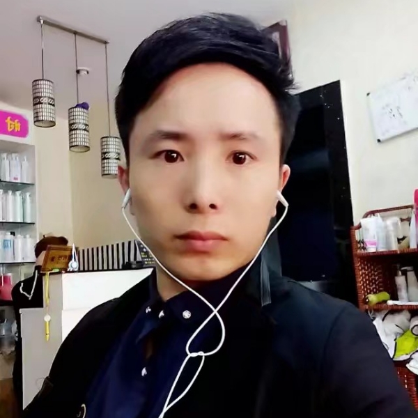 痛苦中孤独的照片