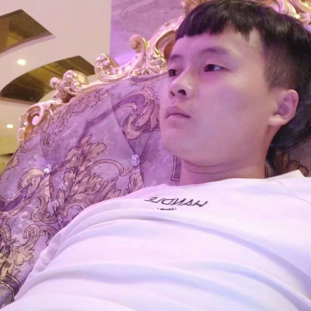 单纯漫步中心的照片