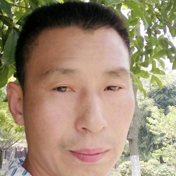 爱生爱的照片
