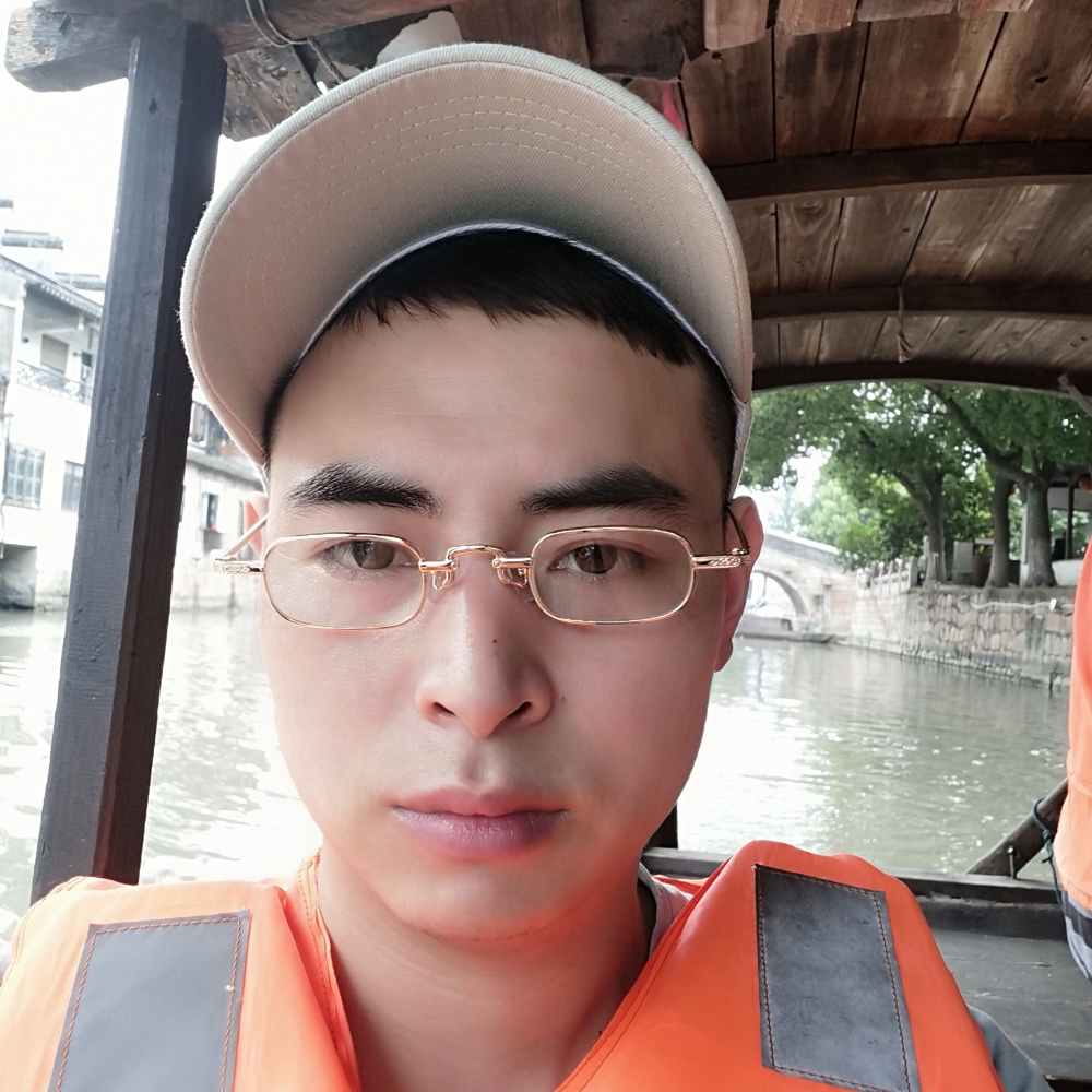 冷眸漫步怡然的照片