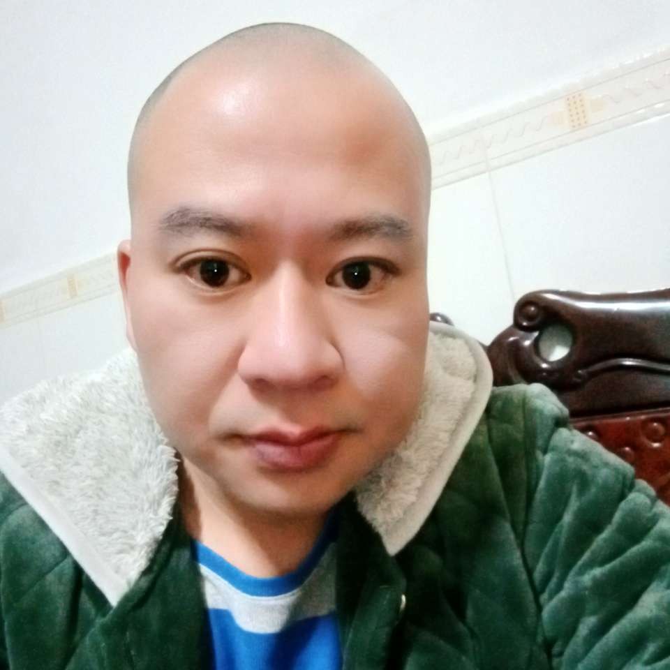复杂苦恋滑板的照片