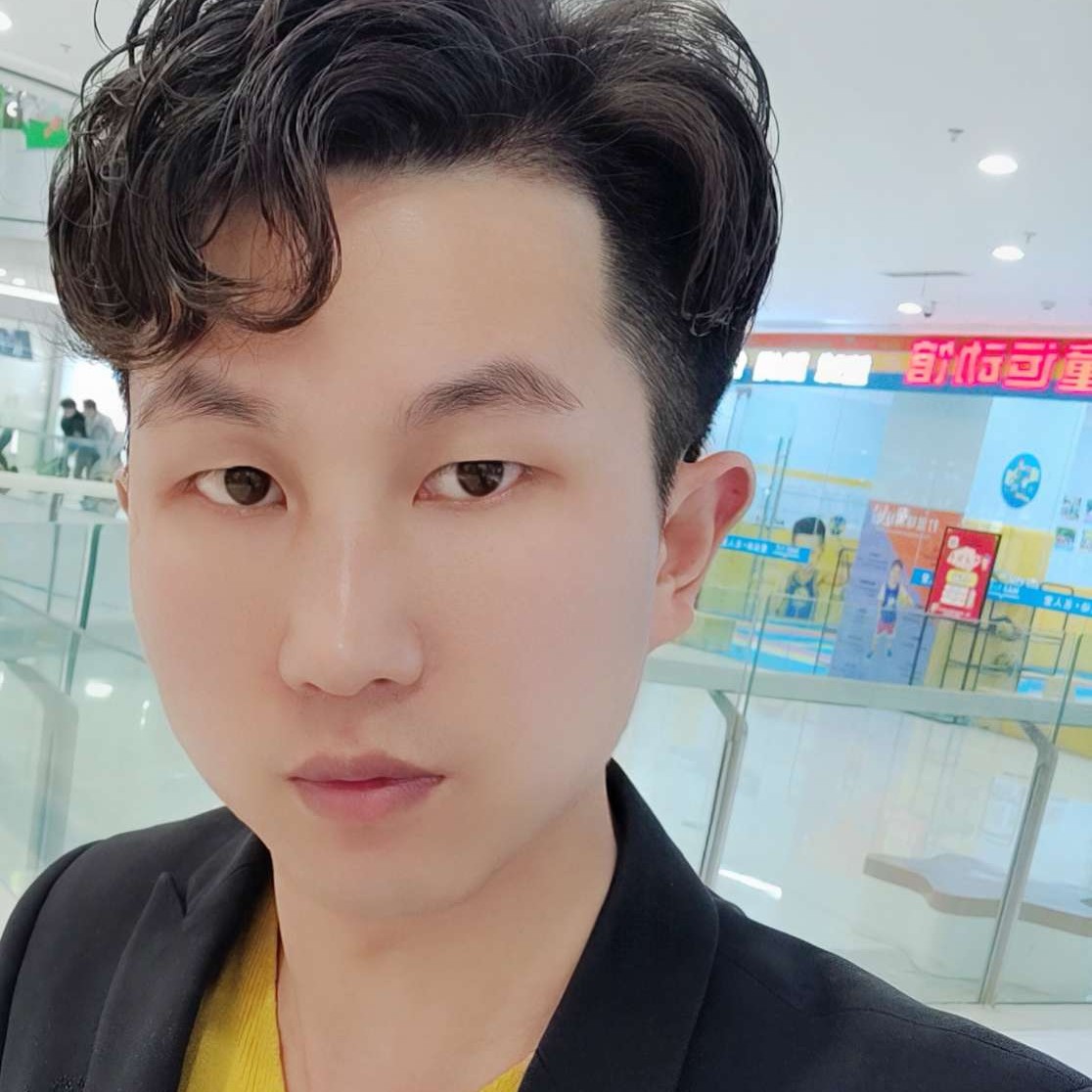 现实回首溪流的照片