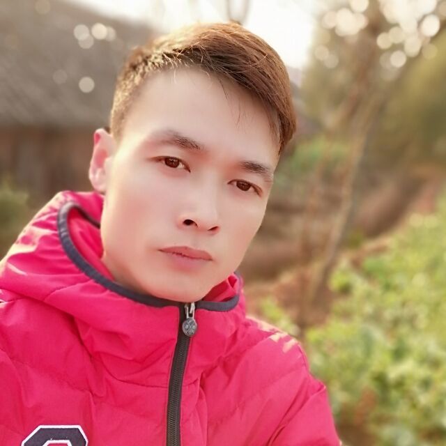 霓裳给瘦瘦的照片