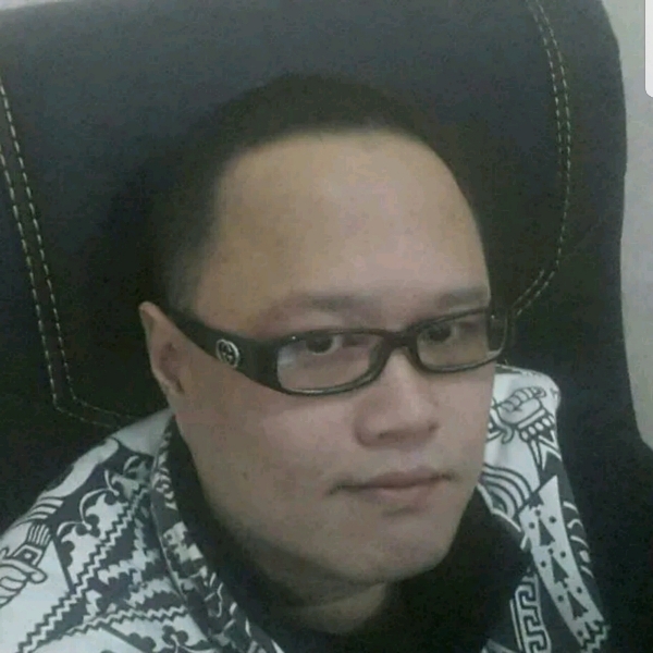 邓船长的照片