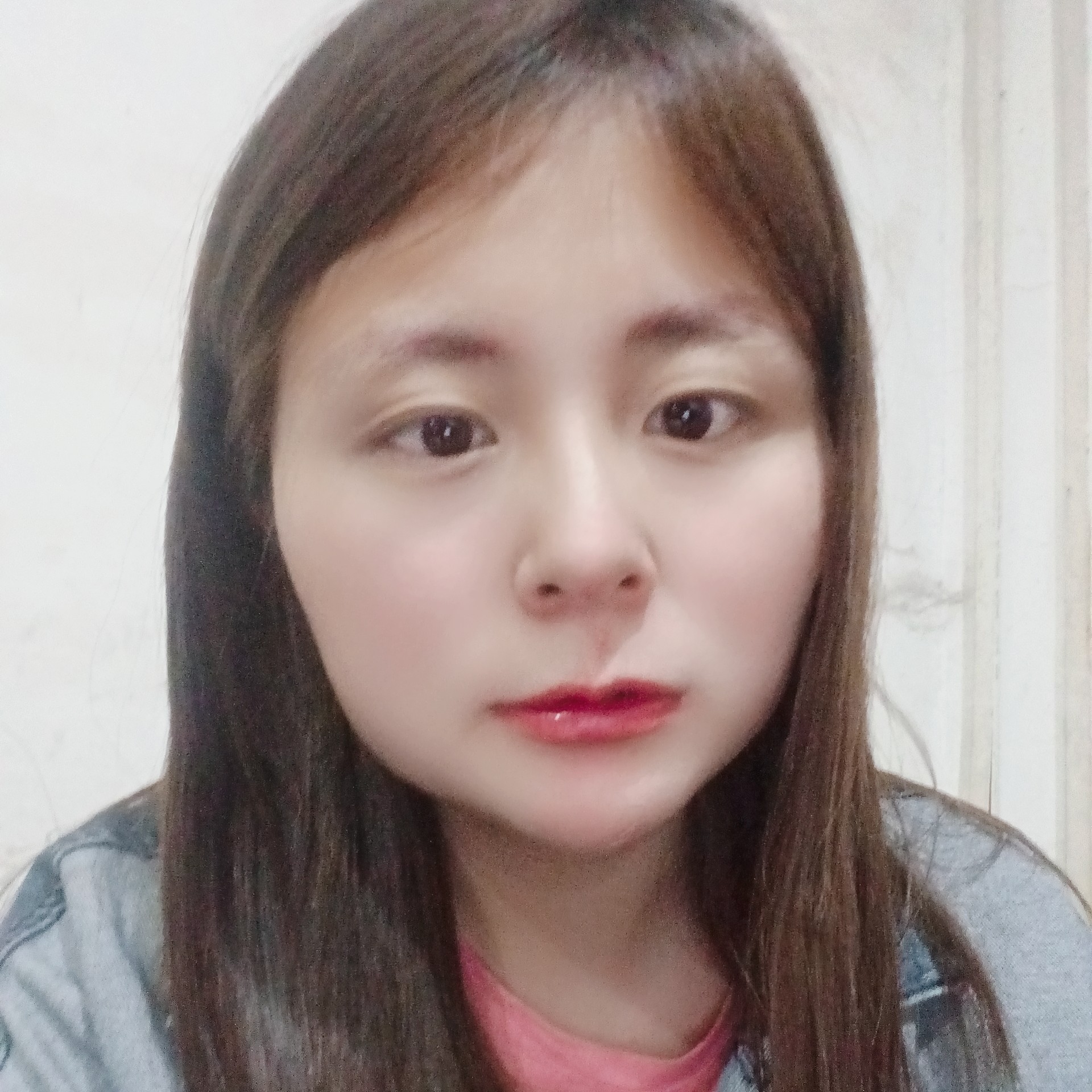 草莓果果的照片