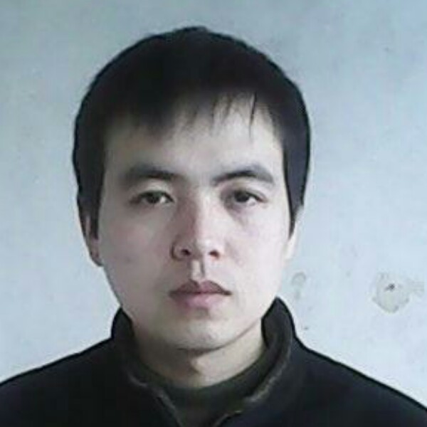 干净长颈鹿的照片