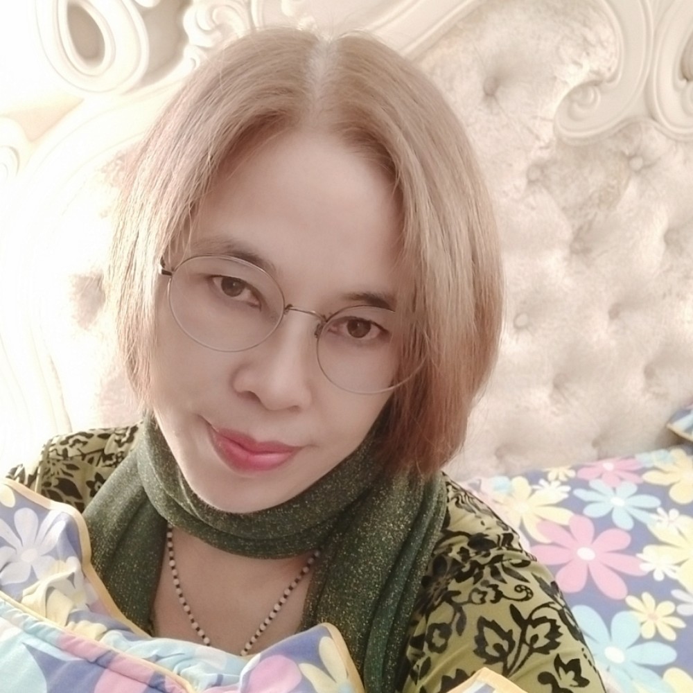 细腻月亮的照片