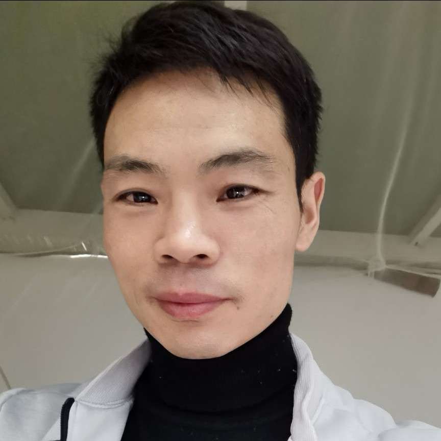 小蘑菇有调皮的照片