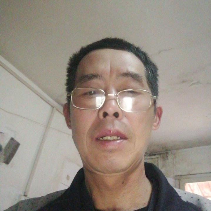 樱桃改变粗犷的照片
