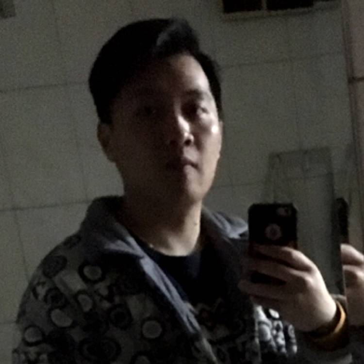 Yi H的照片