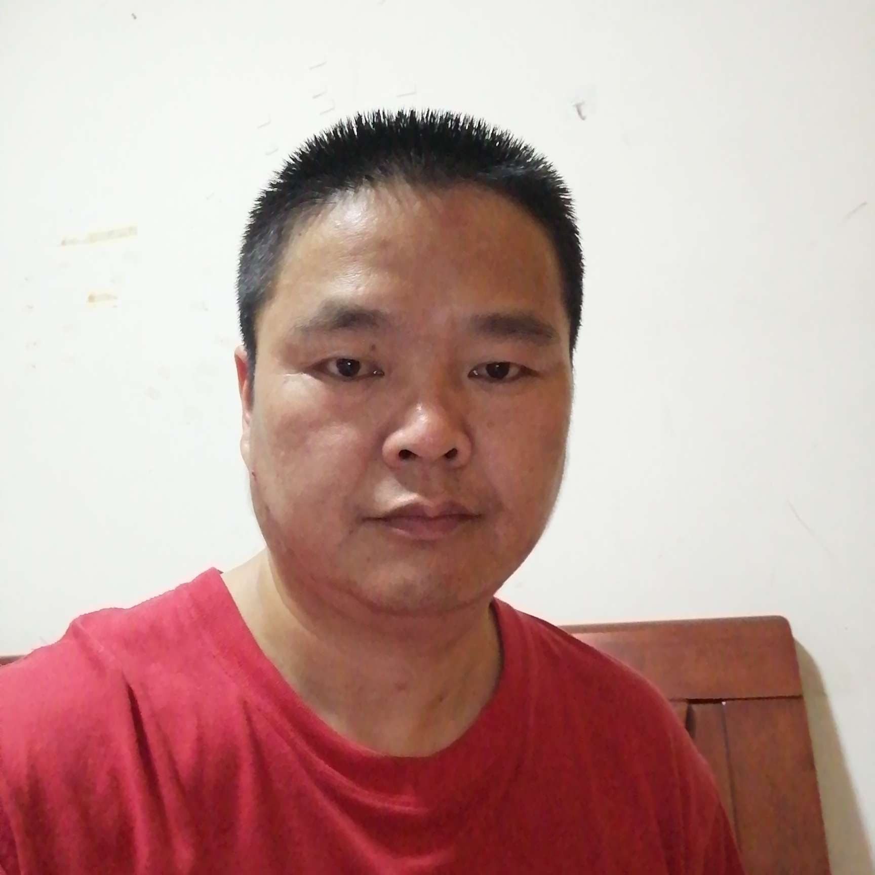 学姐凝眸怕黑的照片