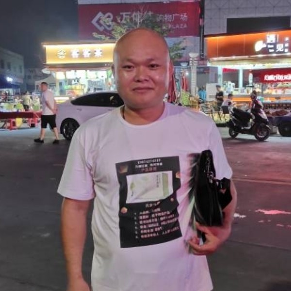 小懒猪与陶醉的照片