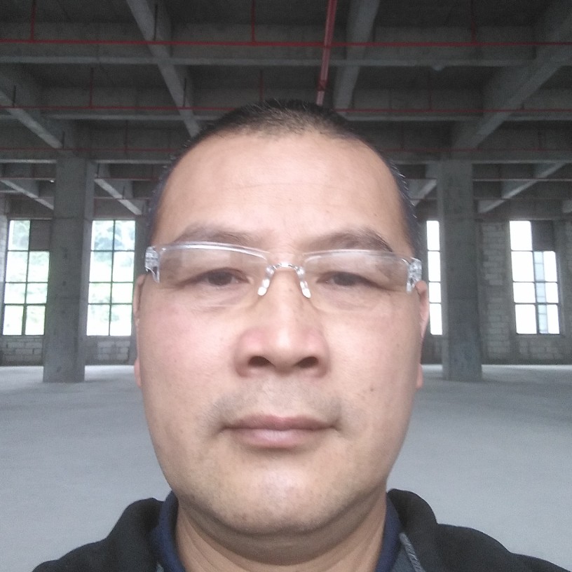 眼神改变阔达的照片