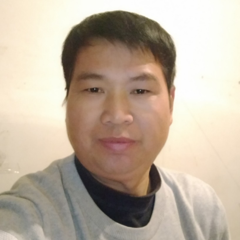 一个人打飞鸟的照片