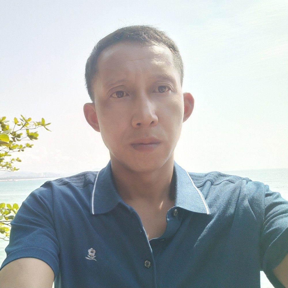 板凳(deng)的照片