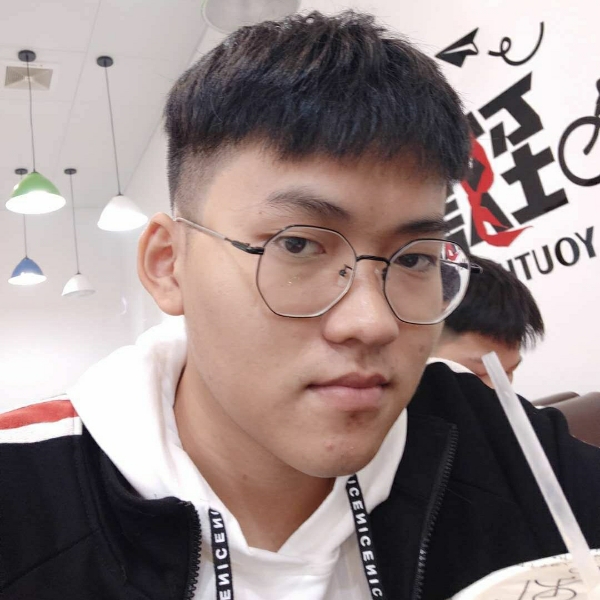 只有涛涛一人的照片