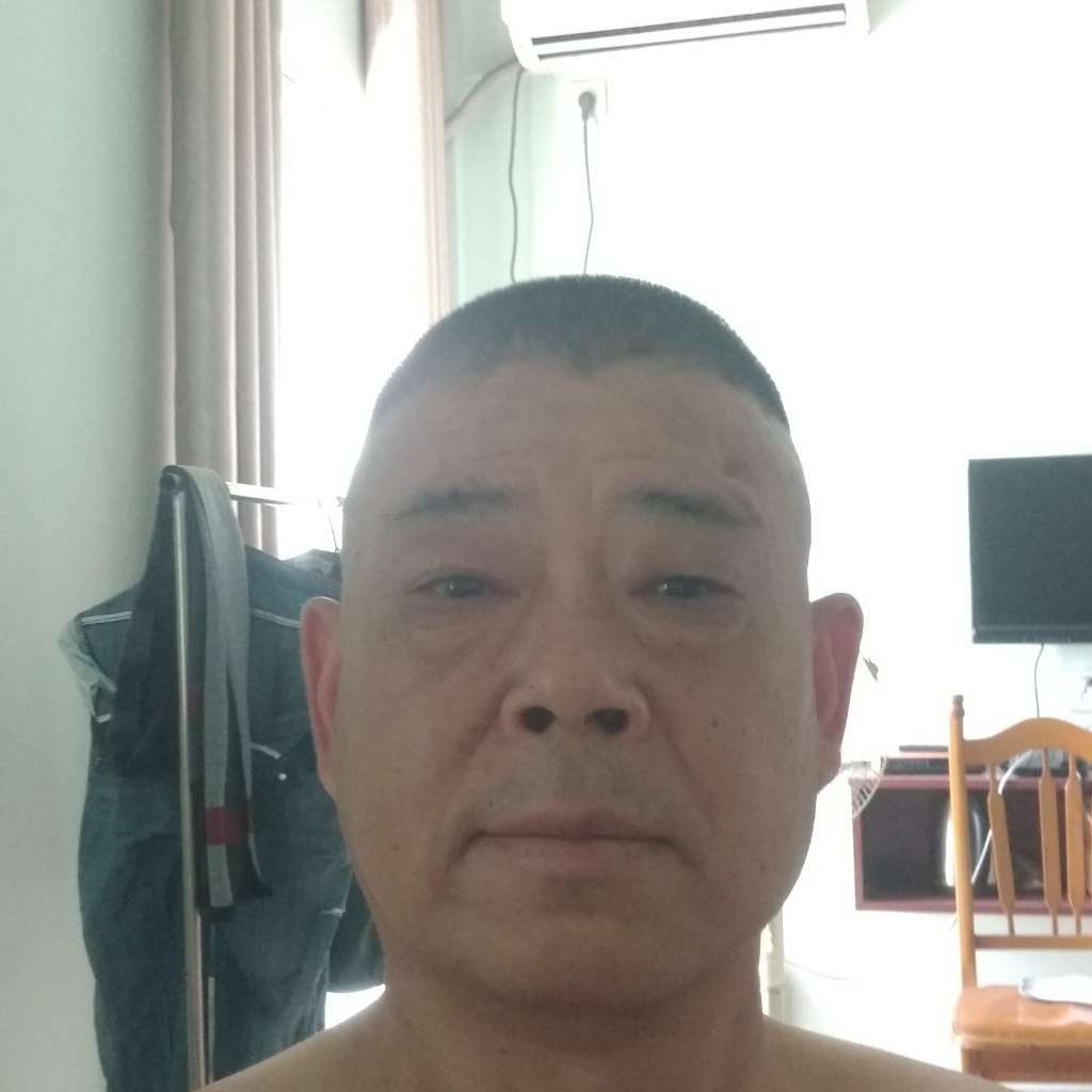 妩媚蹁跹冬日的照片