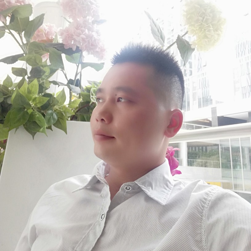 等待一个拥抱的照片