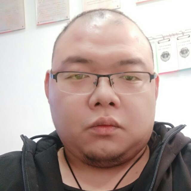 月半大叔的照片