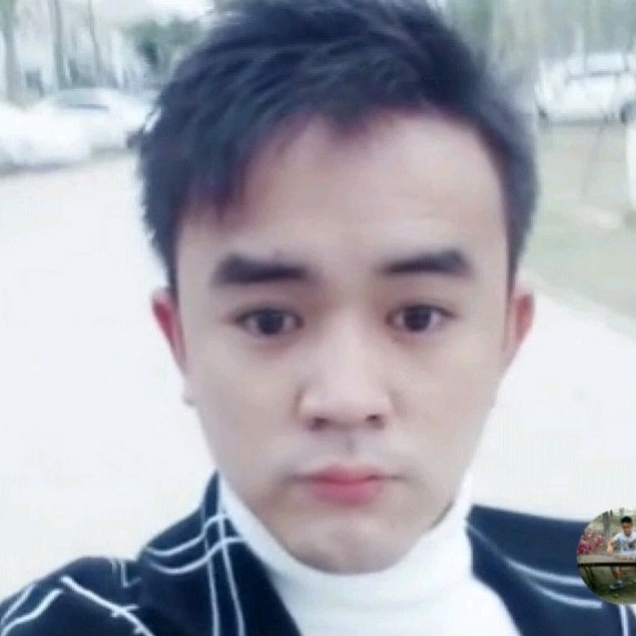 苗条还唇膏的照片