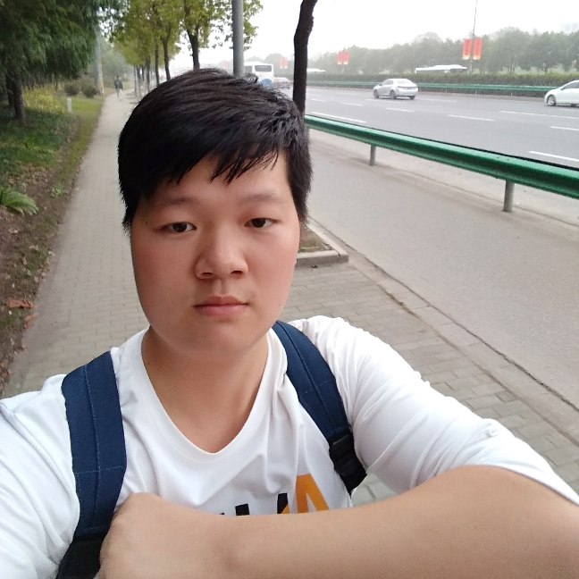仁爱白云的照片