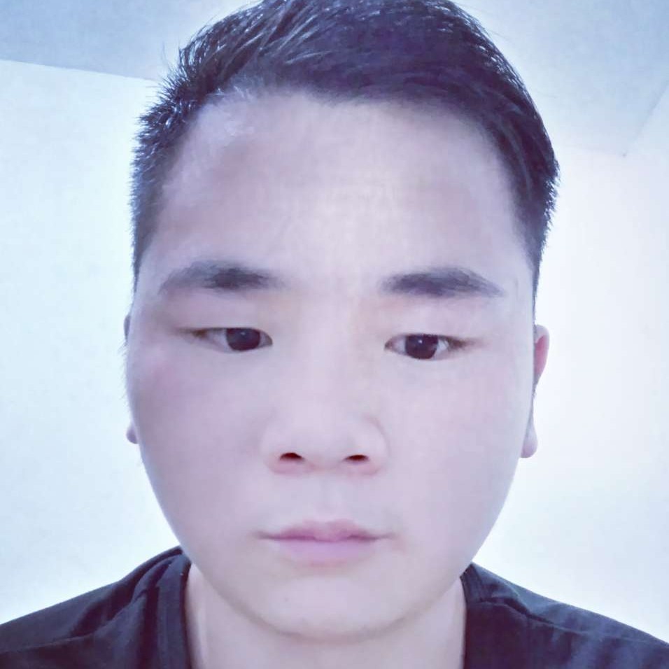 粗犷浅吻大碗的照片