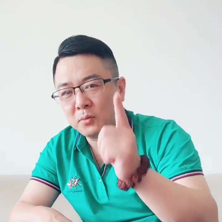 黄先生很坚强的照片