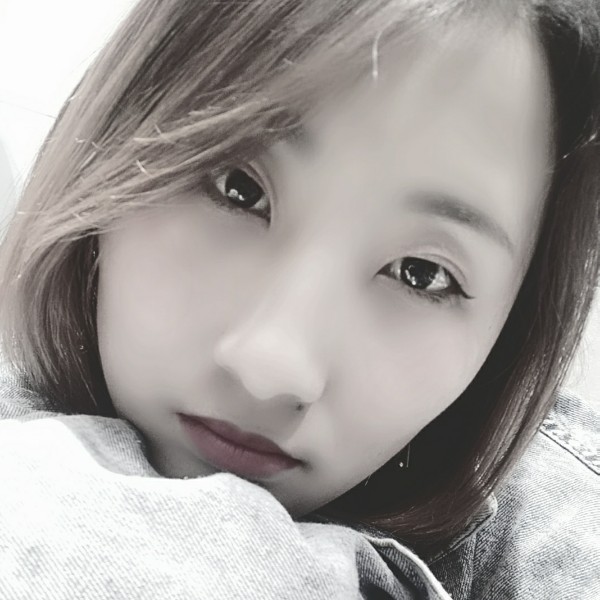 小嘴冰凉不信你亲的照片