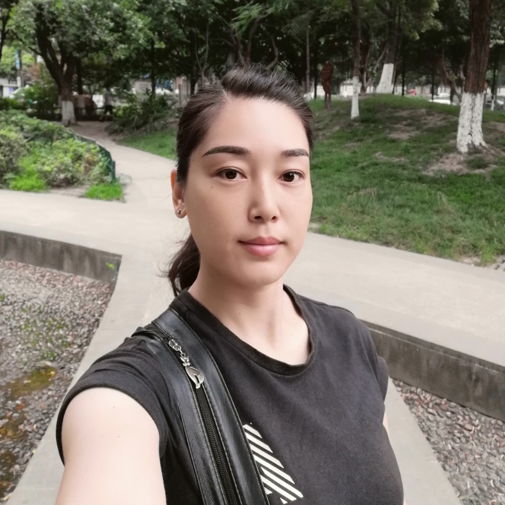 骆娟的照片