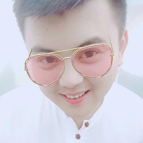 瘦瘦笑乌冬面的照片