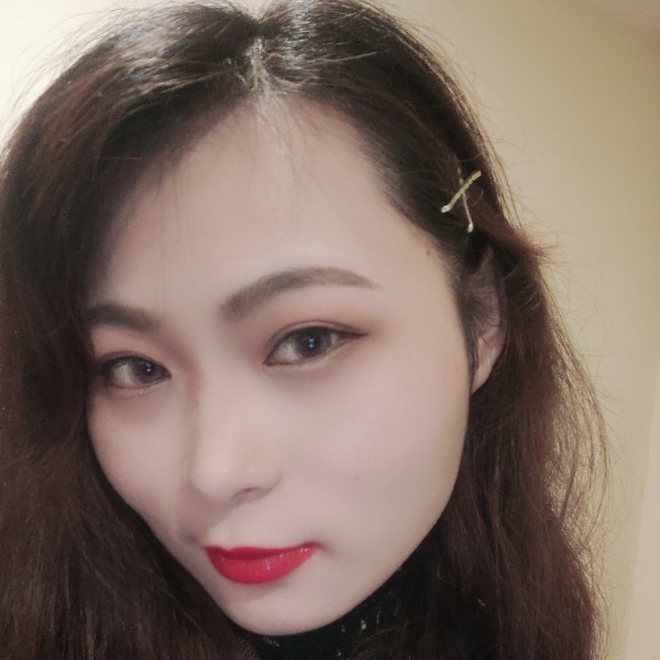 桃夭卿雨的照片