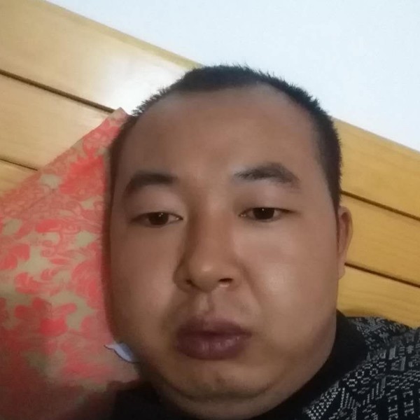 小伙还妖娆的照片