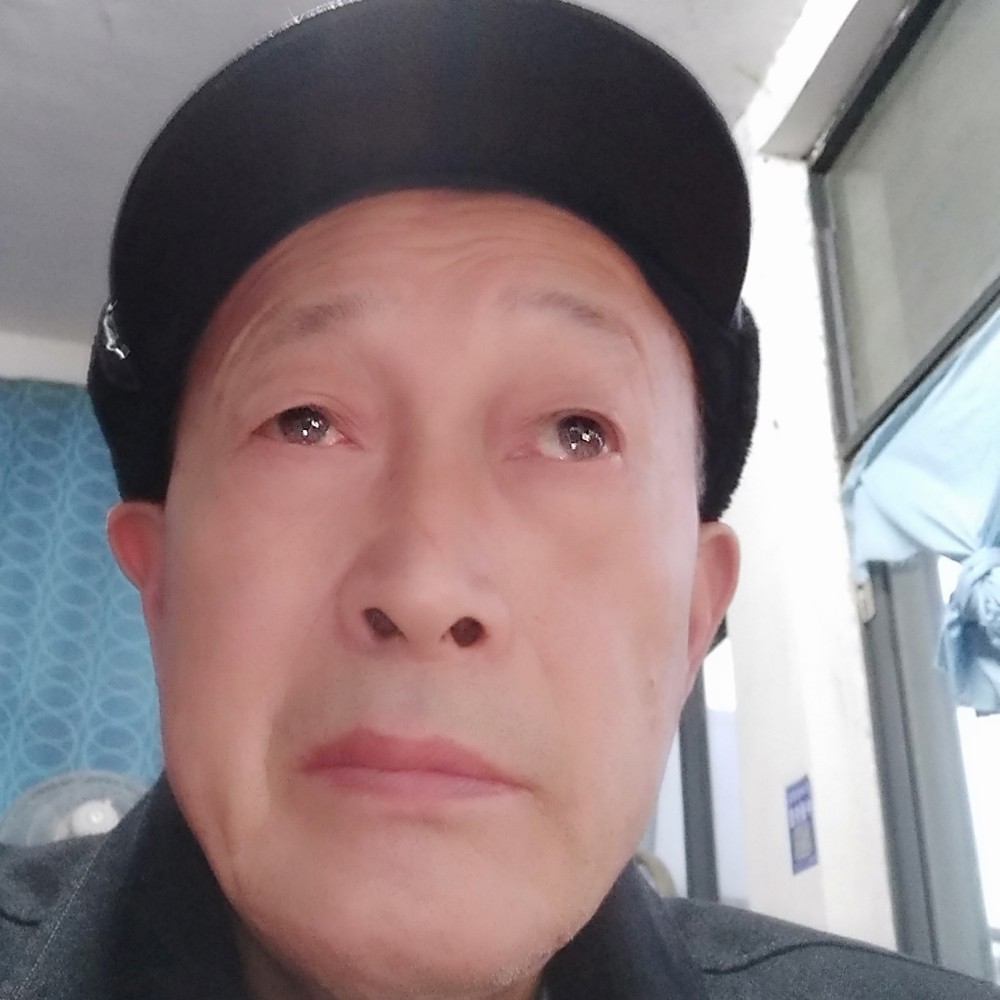 汽车回眸单身的照片